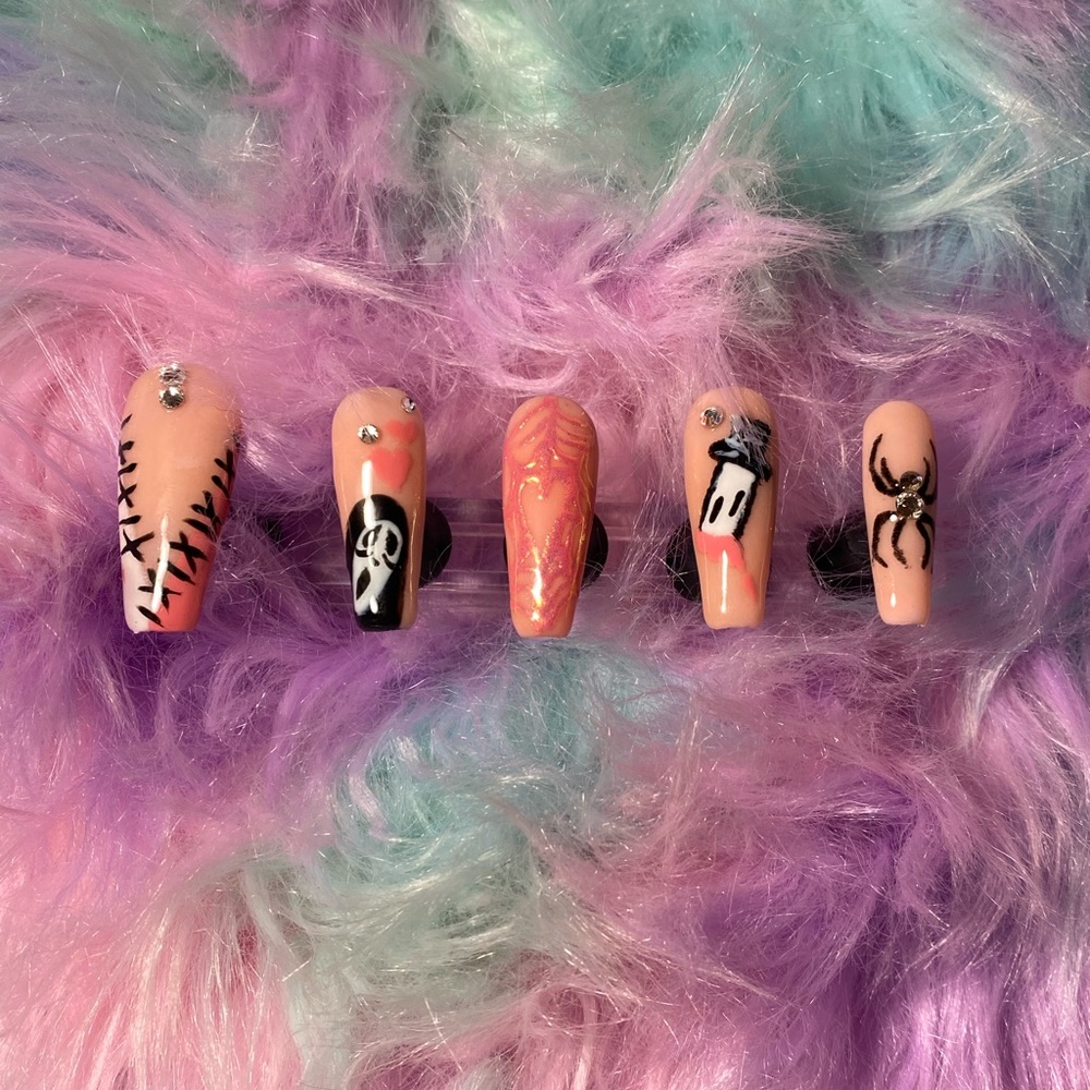 Pink Halloween nails 💕🕷️
